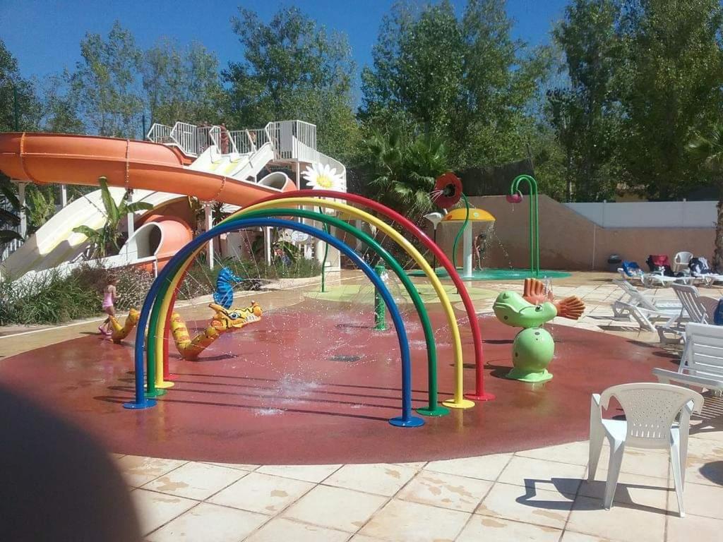 Camping Les Sables Du Midi Otel Valras-Plage Dış mekan fotoğraf
