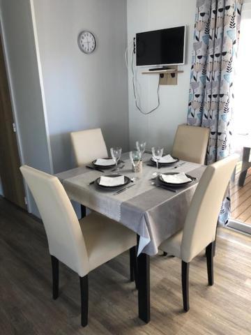 Camping Les Sables Du Midi Otel Valras-Plage Dış mekan fotoğraf